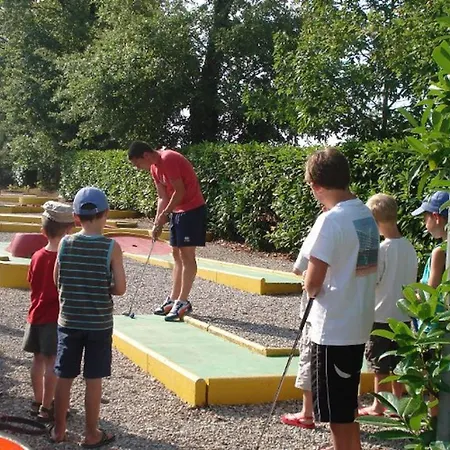 Camping Avec Terrasse - 4 Pers. - Api-1-52-2108 *