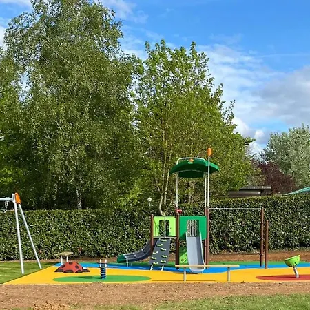 Avec Terrasse - 4 Pers. - Api-1-52-2108 Camping