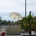 Avec Terrasse - 4 Pers. - Api-1-52-2108 Naucelle