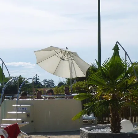 Avec Terrasse - 4 Pers. - Api-1-52-2108 Naucelle